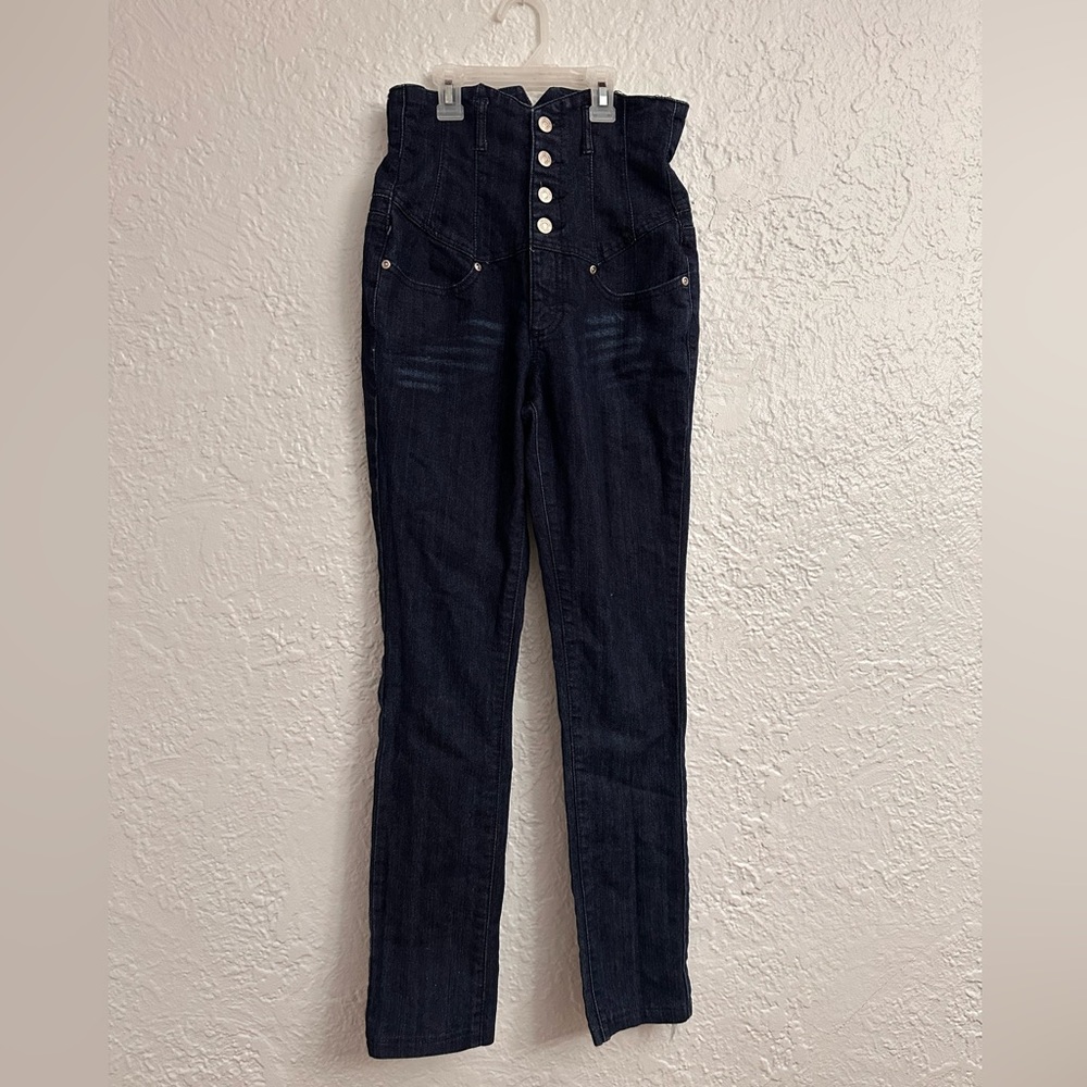 High waisted jeans